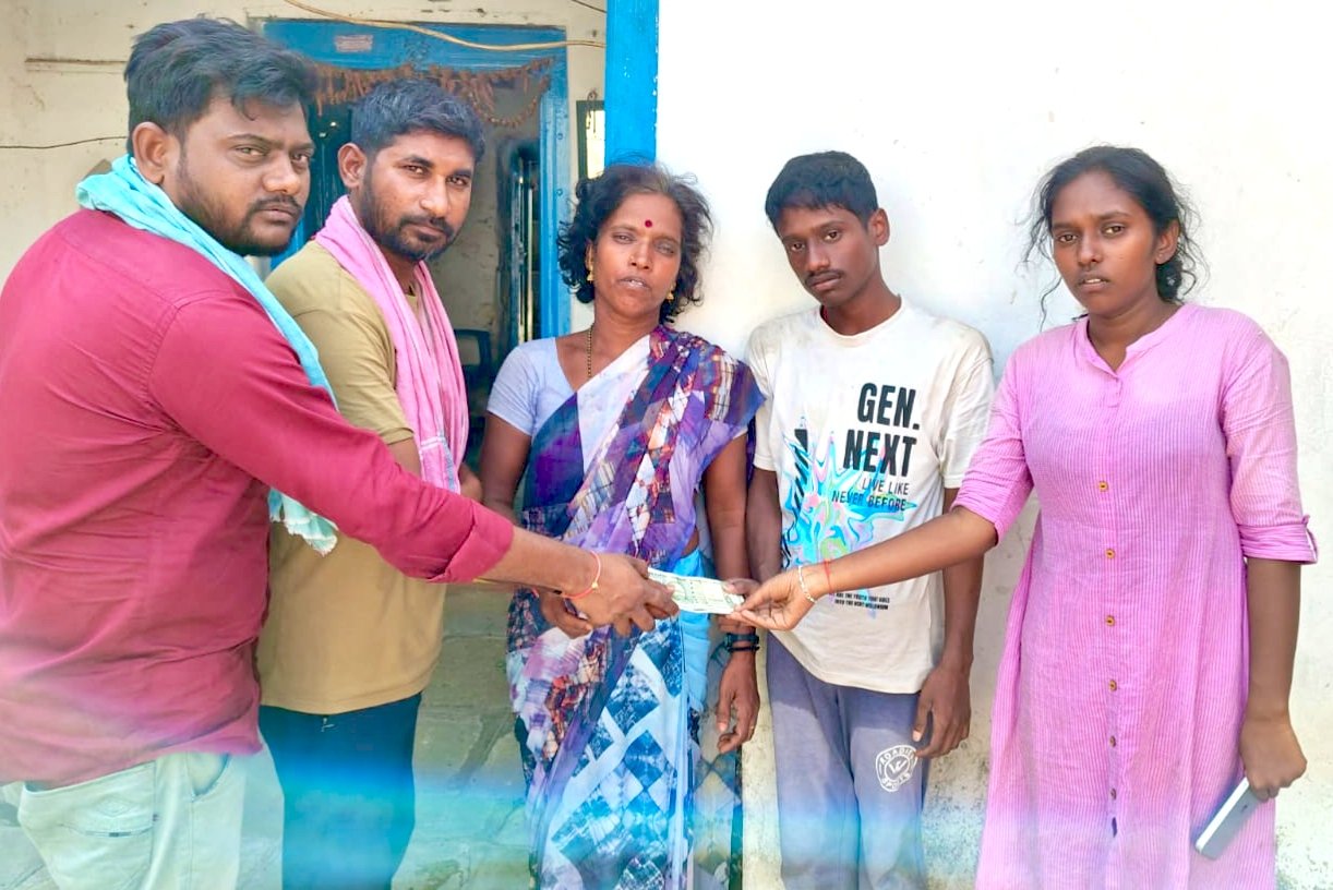 దహన సంస్కారాలకు తక్షణసాయంగా 6500/- అందజేత